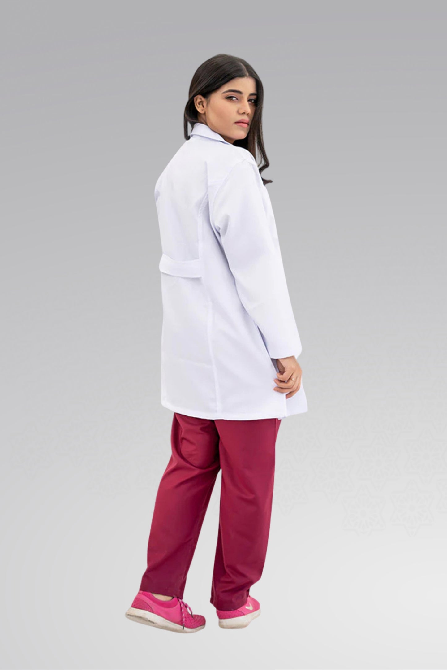 Elite Essence™ Women’s Short Lab Coat – Smart. Stylish. Functional.