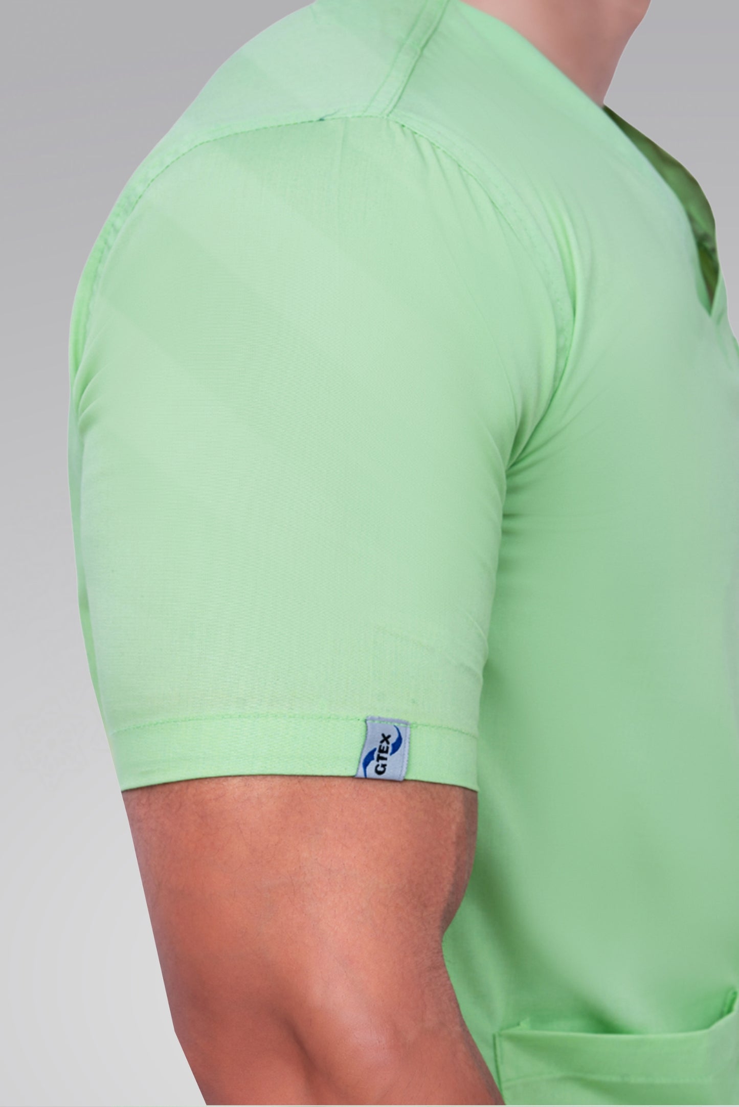 Signature Classic Scrub Suit – Soothing Pastel Green