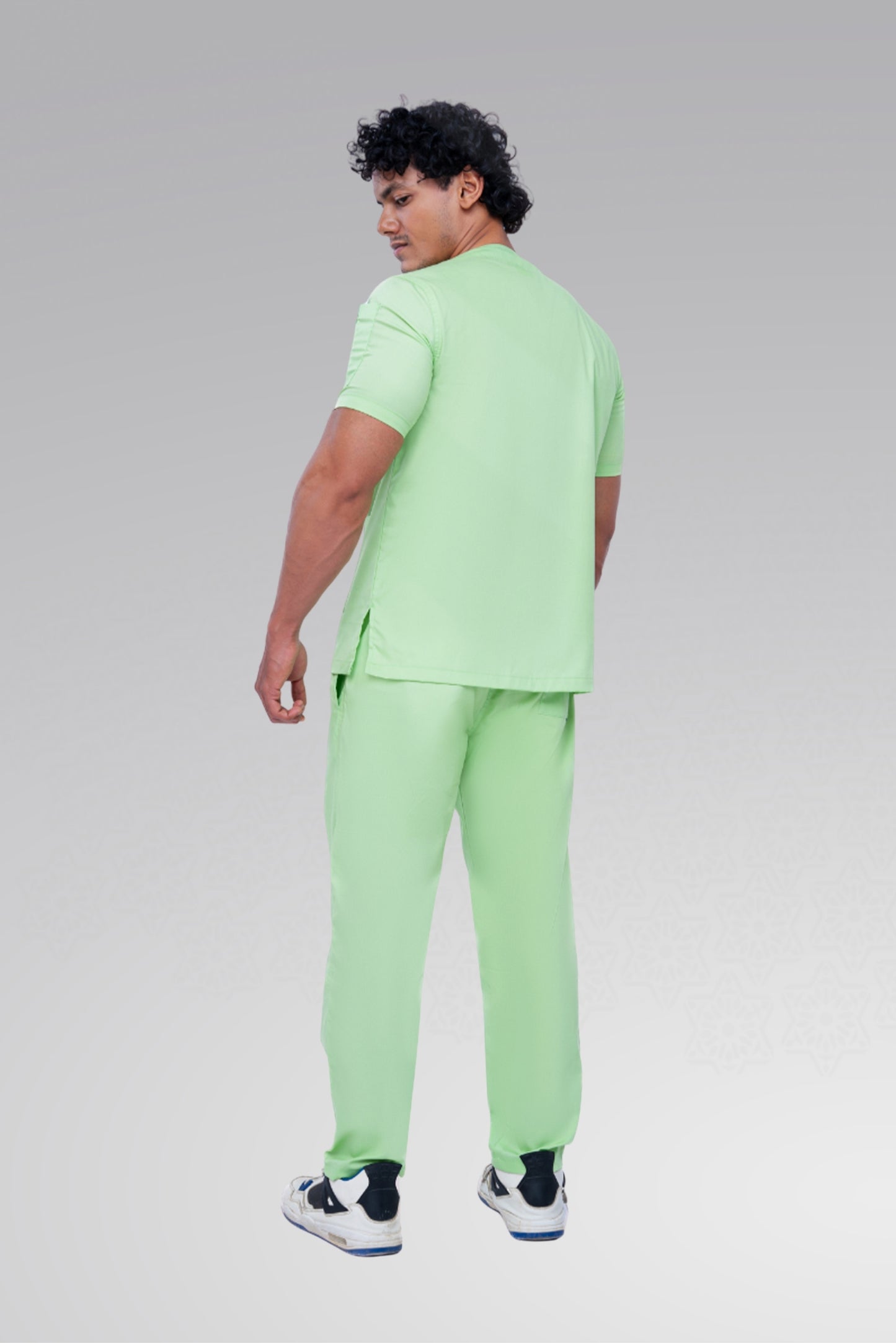 Signature Classic Scrub Suit – Soothing Pastel Green